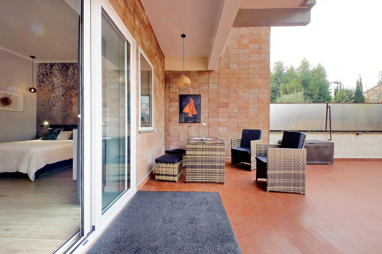 Aurelia Antica Terrace Apt Free Pool And Parking ローマ エクステリア 写真