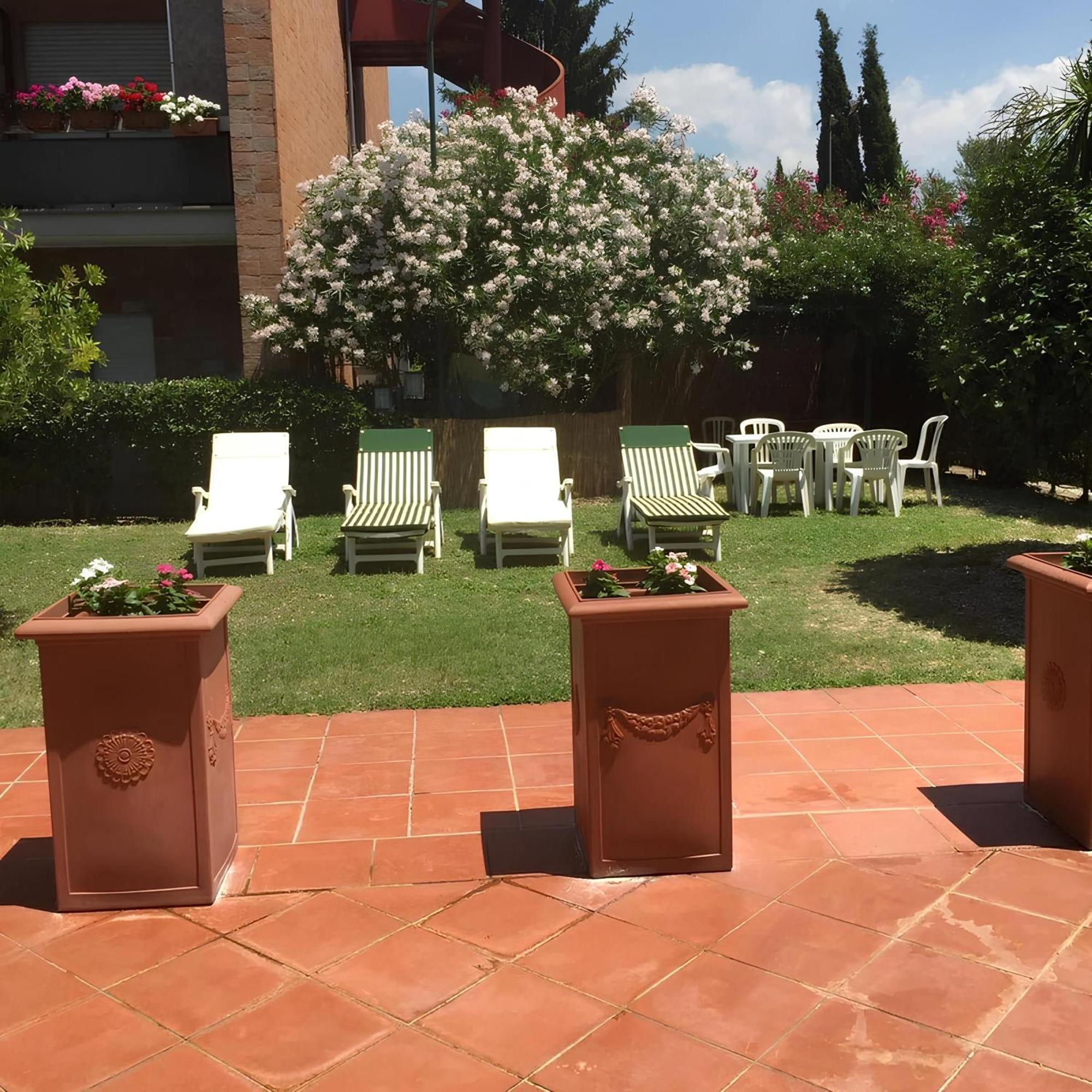 Aurelia Antica Terrace Apt Free Pool And Parking ローマ エクステリア 写真
