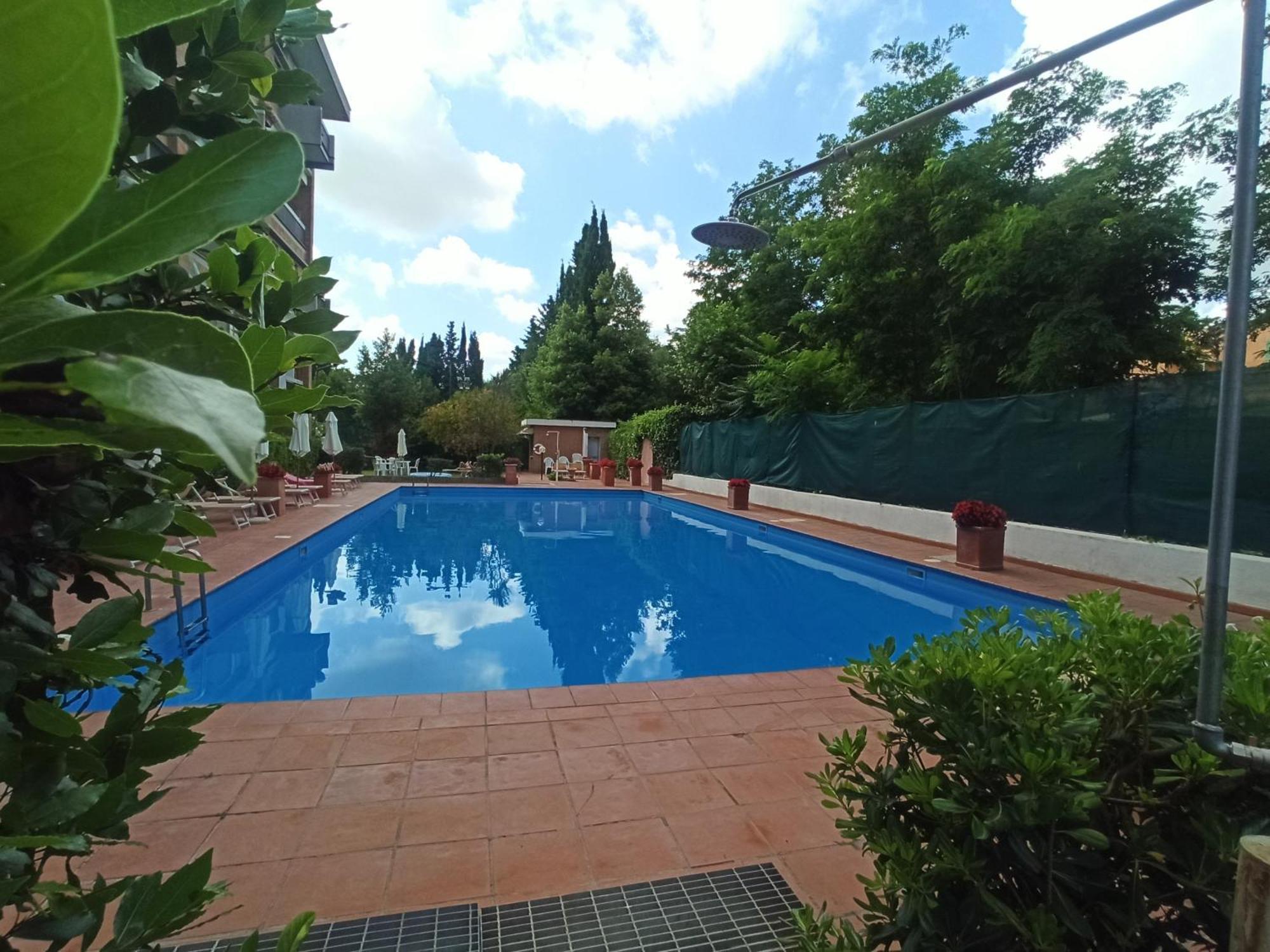 Aurelia Antica Terrace Apt Free Pool And Parking ローマ エクステリア 写真